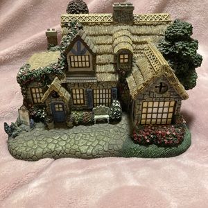 Thomas Kinkades Hawthorne Village Lamplight Tea Room